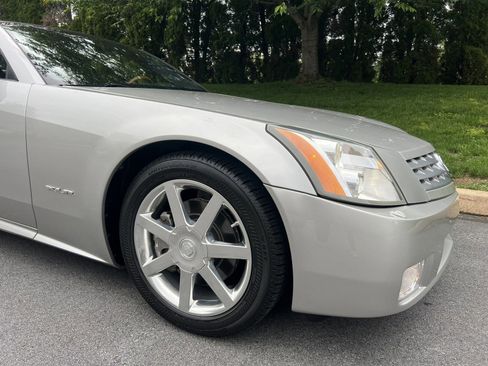 Used 2004 Cadillac XLR RWD image 85