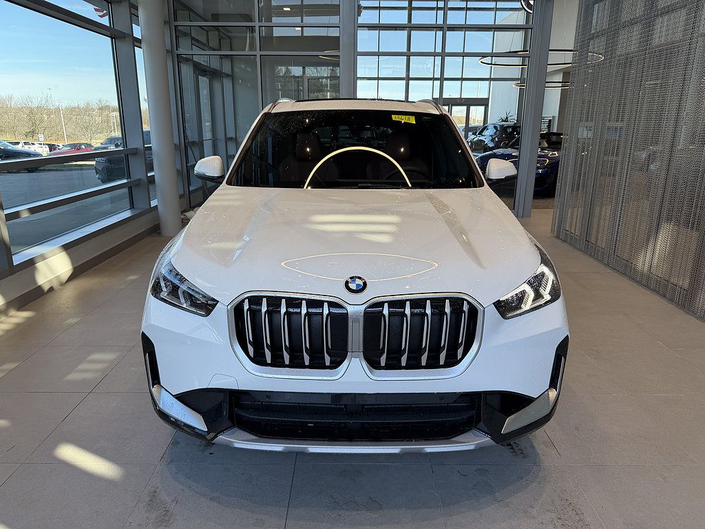 New 2026 BMW X1 xDrive28i w/ Convenience Package AWD/4WD image 2