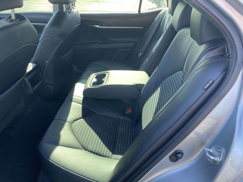 Used 2022 Toyota Camry SE image 23