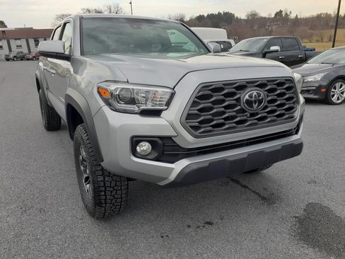 Used 2023 Toyota Tacoma TRD Off-Road w/ Technology Package image 2