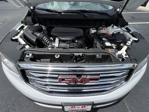 Used 2019 GMC Acadia SLT w/ LPO, Floor Liner Package FWD image 24