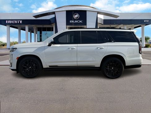 Used 2023 Cadillac Escalade Sport Platinum w/ LPO, ONYX Package image 7