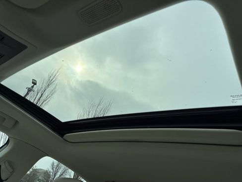 Used 2024 Lexus ES 350 w/ Premium Package image 27