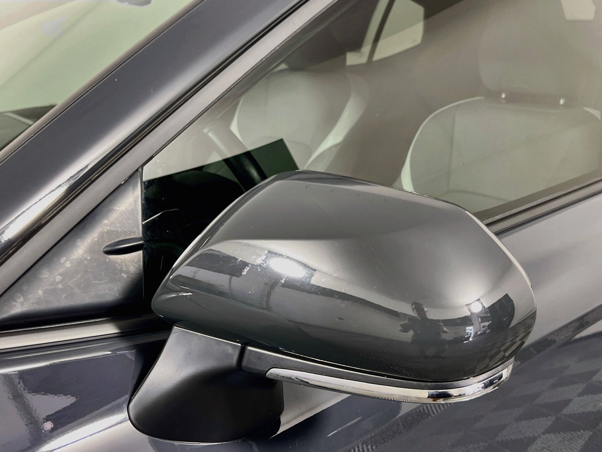 Used 2025 Toyota Camry SE FWD image 12