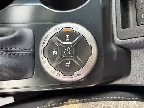 Used 2025 Ford Bronco Big Bend image 24