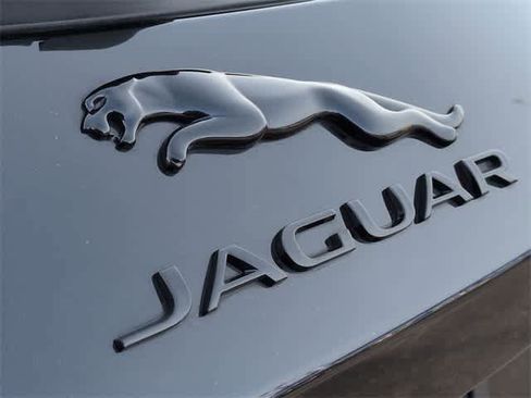 Used 2024 Jaguar F-PACE SVR image 11