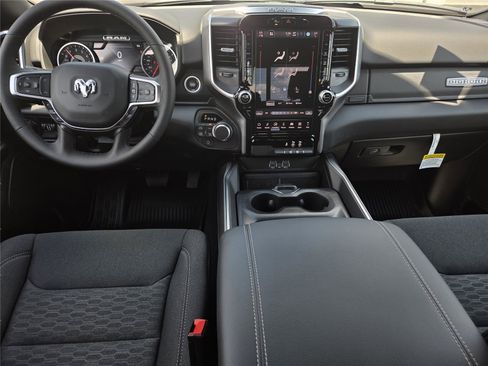New 2026 RAM 1500 Big Horn AWD/4WD image 9