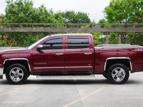Used 2014 Chevrolet Silverado 1500 LTZ Z71 w/ LTZ Plus Package AWD/4WD image 5