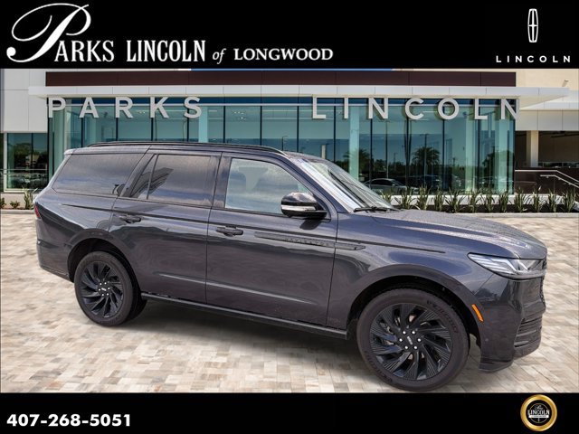 Certified 2025 Lincoln Navigator Reserve w/ Jet Appearance Package AWD/4WD image 1