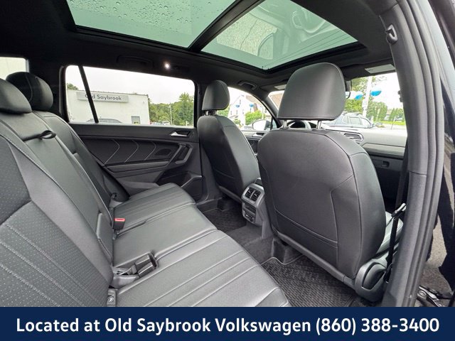 Certified 2024 Volkswagen Tiguan SE R-Line AWD/4WD image 25