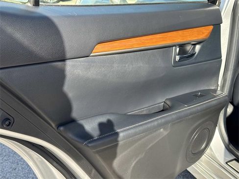 Used 2013 Lexus ES 300h image 12