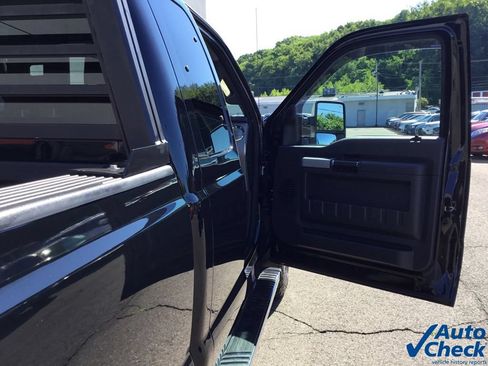 Used 2016 Ford F250 Lariat w/ Chrome Package AWD/4WD image 39