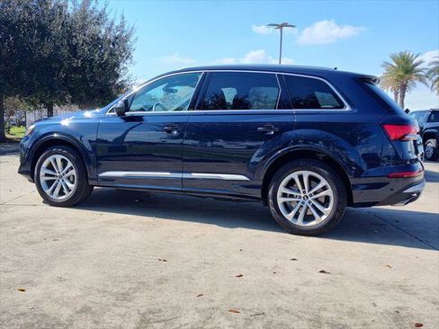 Certified 2025 Audi Q7 2.0T Premium w/ Convenience Package AWD/4WD image 5