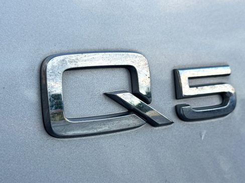 Used 2015 Audi Q5 2.0T Premium Plus w/ Technology Package AWD/4WD image 31