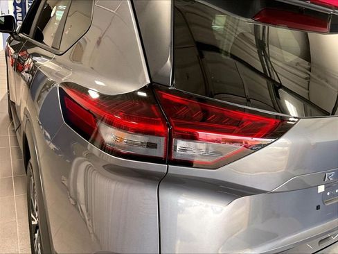 Certified 2023 Nissan Rogue SV AWD/4WD image 31