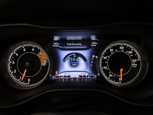 Used 2021 Jeep Cherokee Trailhawk image 42