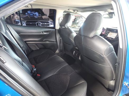 Used 2019 Toyota Camry XSE image 15