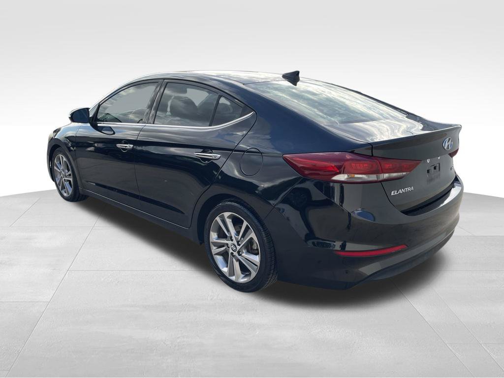 Used 2017 Hyundai Elantra Limited w/ Limited Ultimate Package 05 FWD image 7