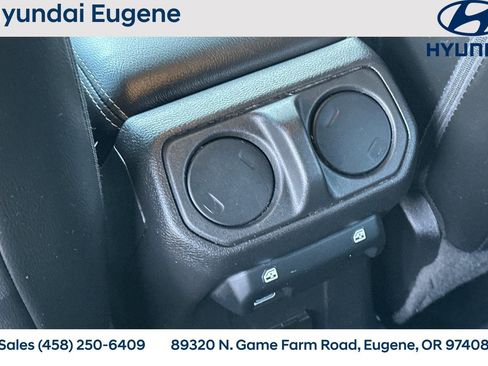 Used 2022 Jeep Wrangler Unlimited Sahara w/ Cold Weather Group image 16