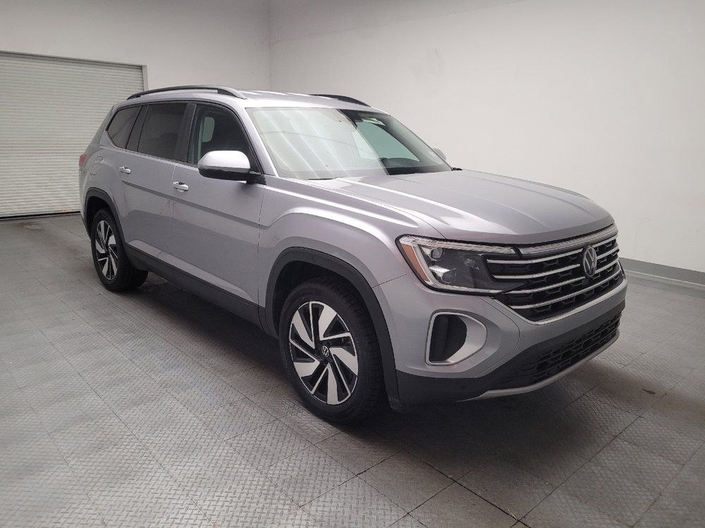 Used 2024 Volkswagen Atlas SE FWD image 13
