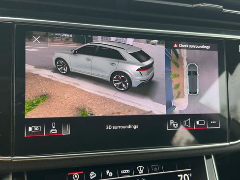 Certified 2025 Audi RS Q8 performance image 21