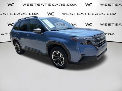 Used 2025 Subaru Forester Premium w/ Convenience Package #1