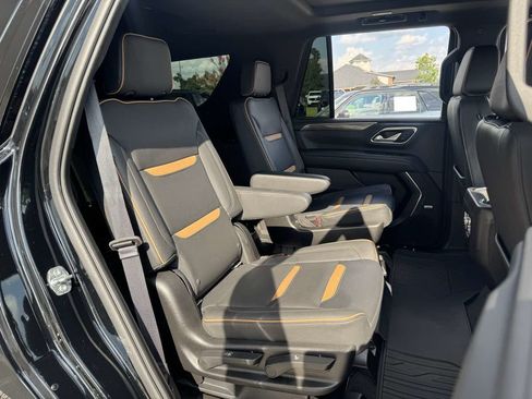 Used 2021 GMC Yukon AT4 AWD/4WD image 12