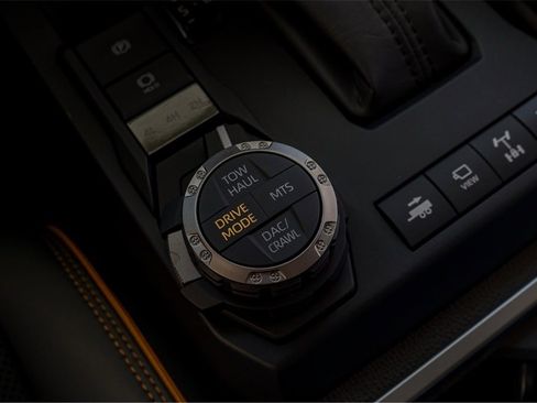 Used 2025 Toyota Tacoma TRD Sport w/ Tow Tech Package image 15