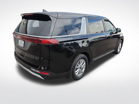 Used 2022 Kia Carnival LX FWD image 5