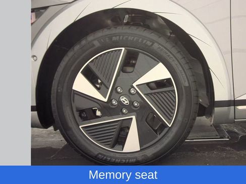 Used 2025 Hyundai Ioniq 5 Limited image 6