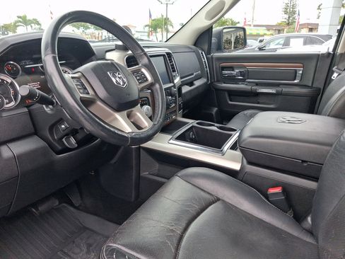 Used 2015 RAM 1500 Laramie w/ Convenience Group image 10