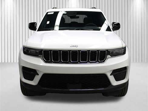 New 2026 Jeep Grand Cherokee Laredo X AWD/4WD image 45