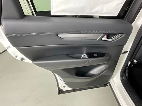 New 2025 MAZDA CX-5 AWD 2.5 S w/ Preferred Package image 18