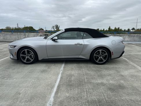 Used 2024 Ford Mustang Premium image 19