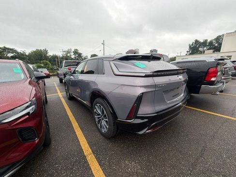 Used 2024 Cadillac Lyriq Sport w/ LPO, Floor Liner Package AWD/4WD image 8