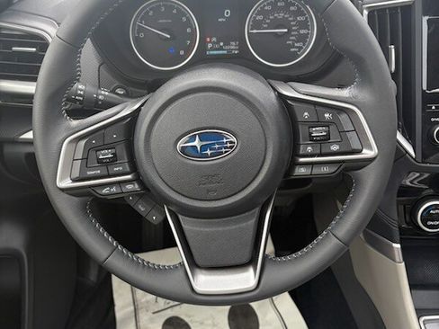 Used 2023 Subaru Forester Premium image 14