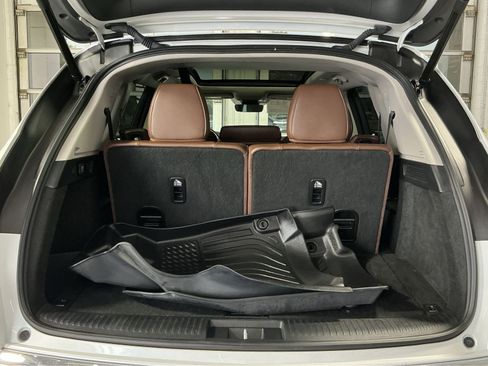 Used 2023 Acura MDX FWD w/ Technology Package image 27