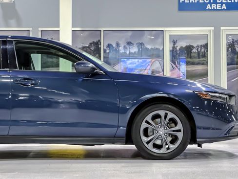 Used 2023 Honda Accord EX image 33