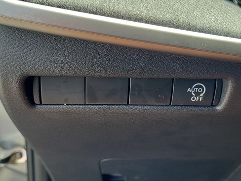 Certified 2025 Nissan Kicks SV FWD image 22