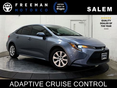 Used 2022 Toyota Corolla LE image 1