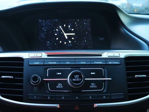 Used 2016 Honda Accord LX image 45