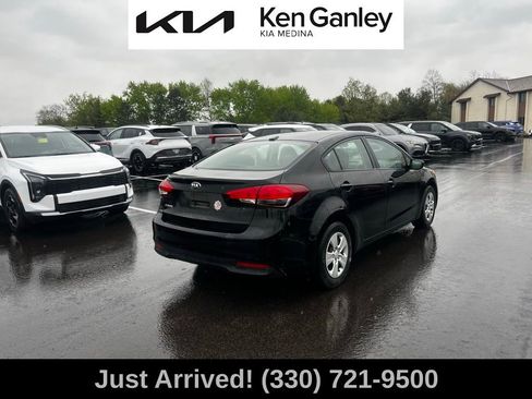 Used 2017 Kia Forte LX FWD image 5