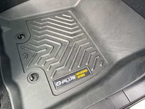 Used 2022 Toyota Tacoma SR image 26