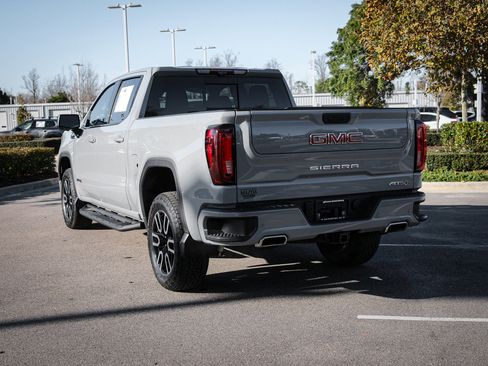Used 2024 GMC Sierra 1500 AT4 w/ Technology Package image 8