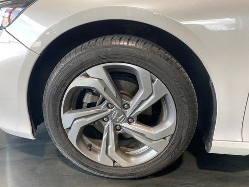Used 2019 Honda Accord EX image 12