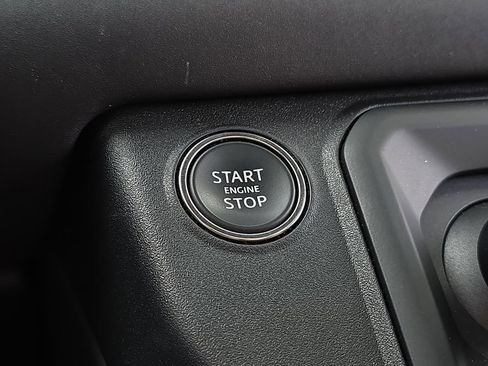 Certified 2025 Land Rover Defender 110 S AWD/4WD image 25