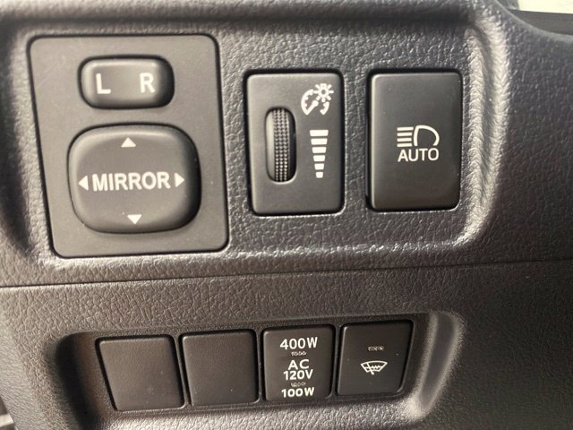 Certified 2022 Toyota 4Runner TRD Off-Road AWD/4WD image 17