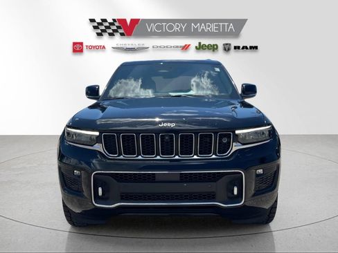 Used 2022 Jeep Grand Cherokee Overland w/ Advanced Protech Group III AWD/4WD image 8