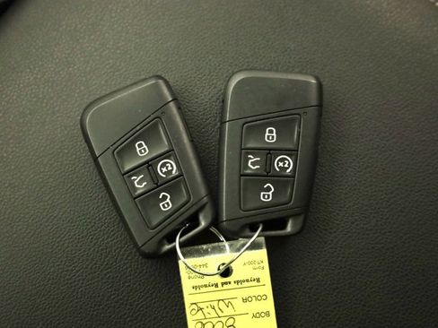 Used 2020 Volkswagen Atlas Cross Sport SEL Premium image 43