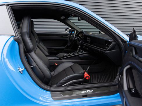 Certified 2022 Porsche 911 GT3 RWD image 30